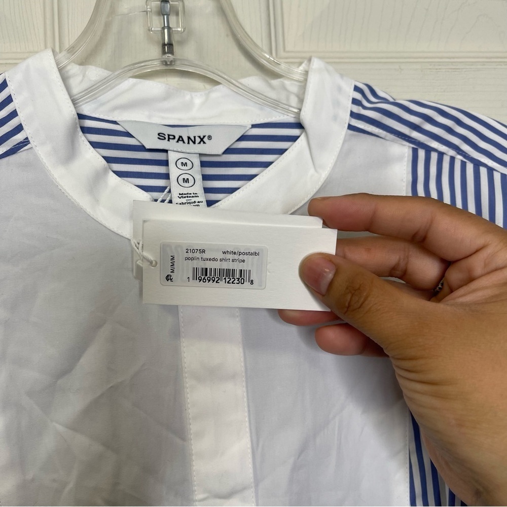 SPANX® Poplin Tuxedo Shirt Navy White Stripe Sz M - Picture 5 of 5